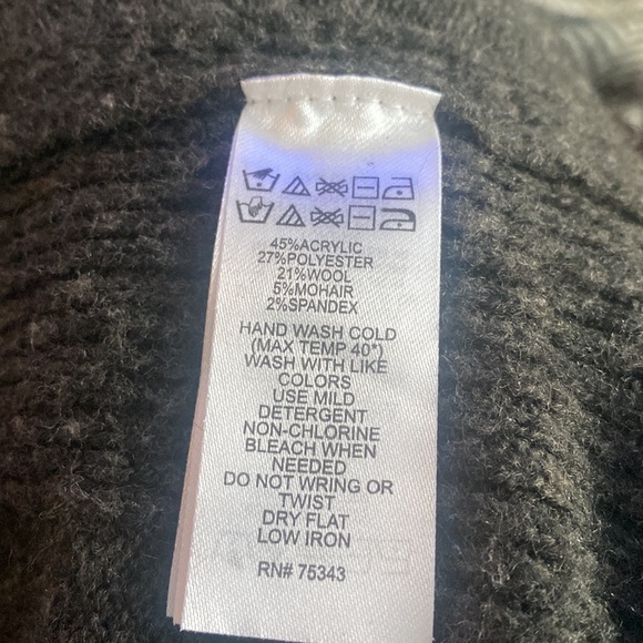 Maxi charcoal knit vest - Picture 6 of 6